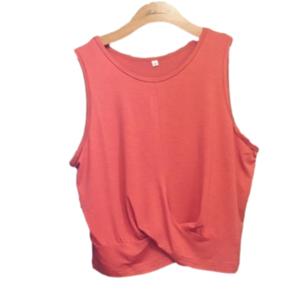 NWT  cropped yoga tank size medium